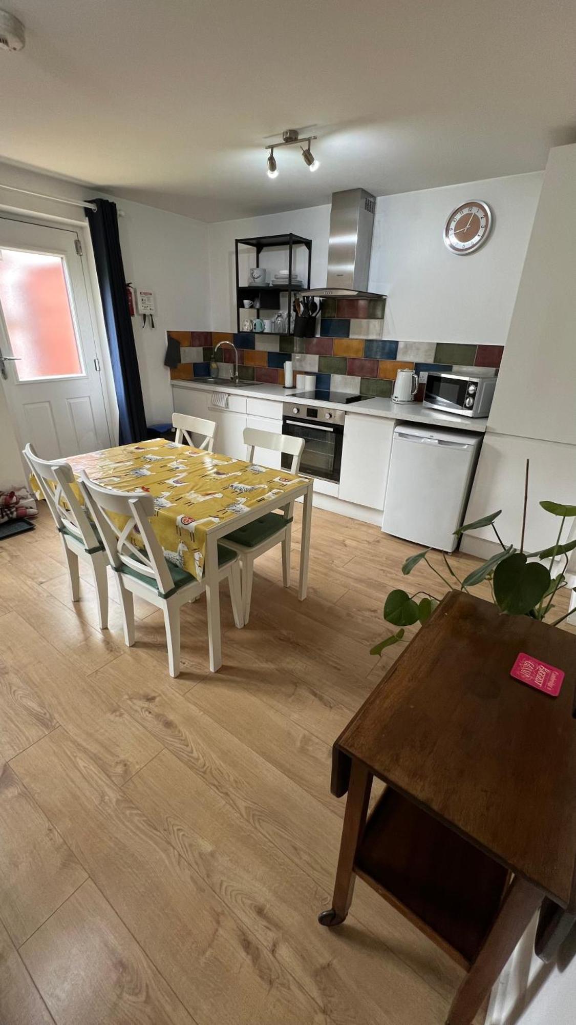 Ferienwohnung Hawtհorn Guestհouse CBG Exterior foto